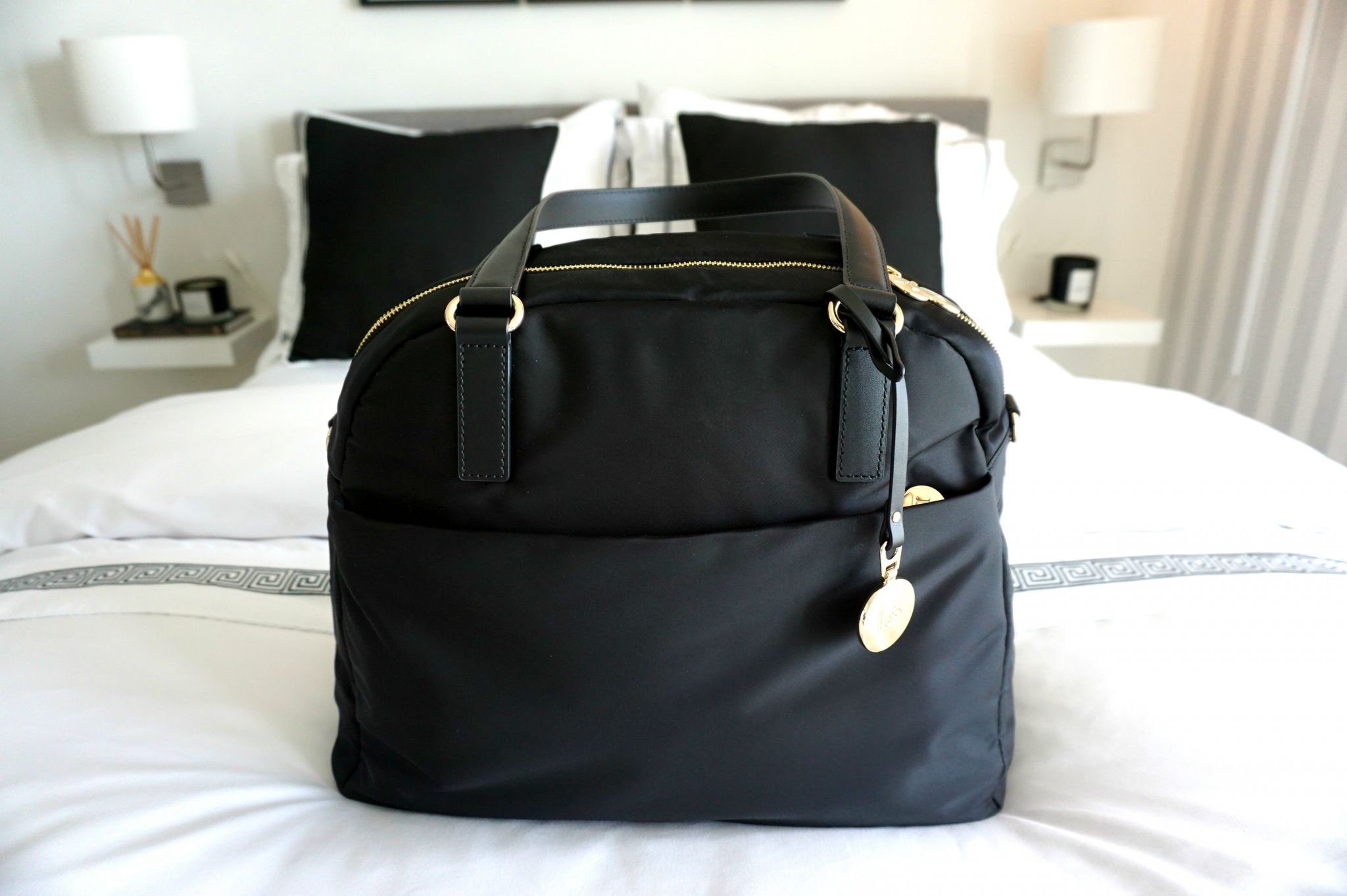 I Just Found the Ultimate Travel Bag. Lo & Sons O.M.G. Review Amble